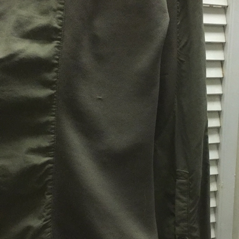 Patagonia Button Down Shirt - Picture 13 of 15